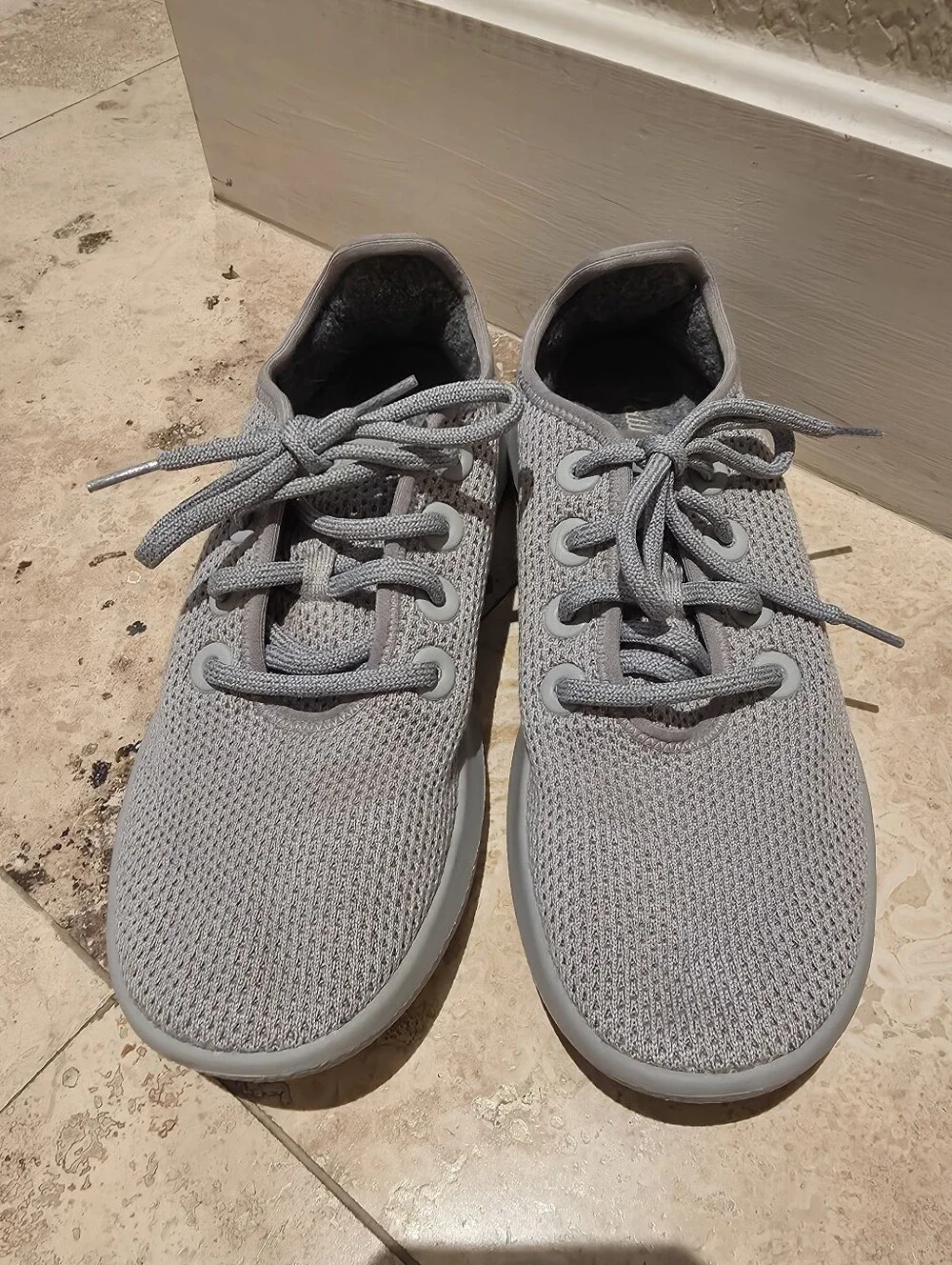 Women's All Birds Gray Tree Runners Size 9 Very Good Used Condition
